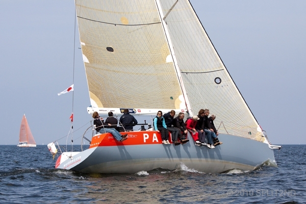 race cruiser sailboat
